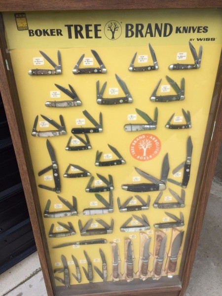 Boker-display+knives-1