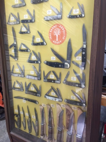 Boker-display+knives-3