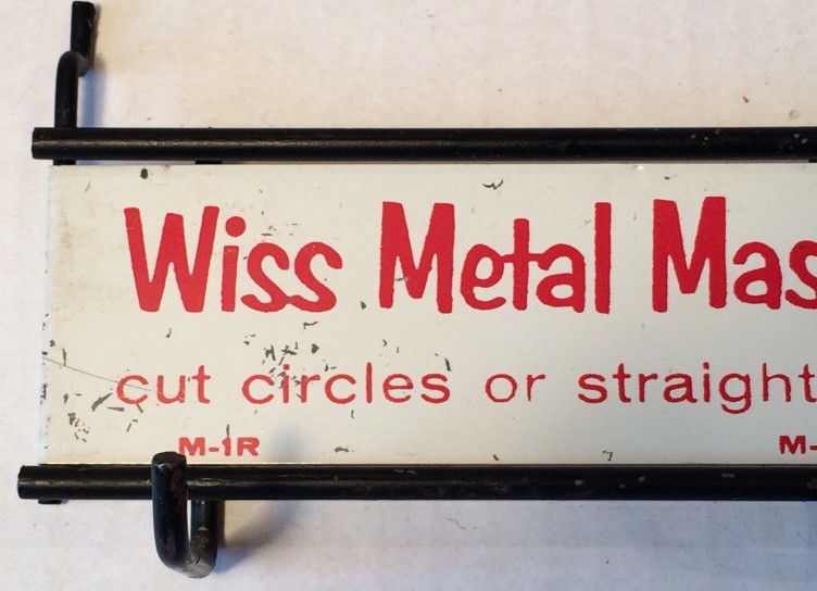 MetalmasterHanger-red-white-3