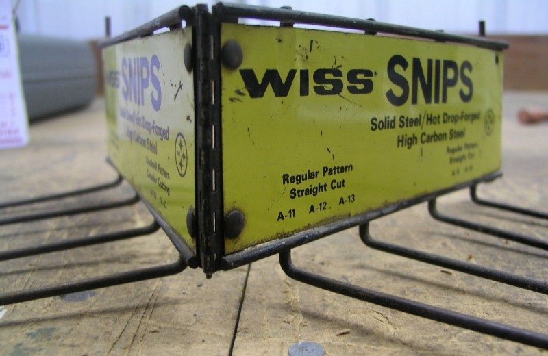 Wiss-SNIPS-hinged-4