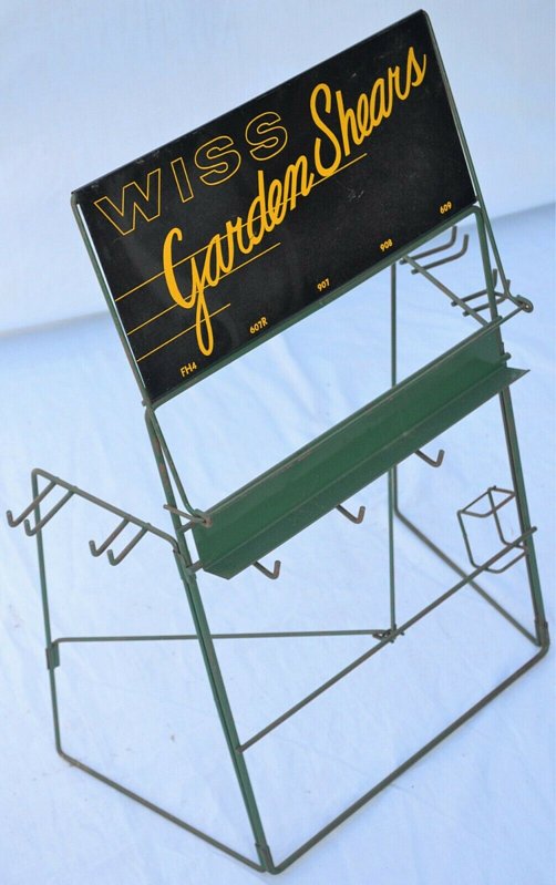garden shears rack 01