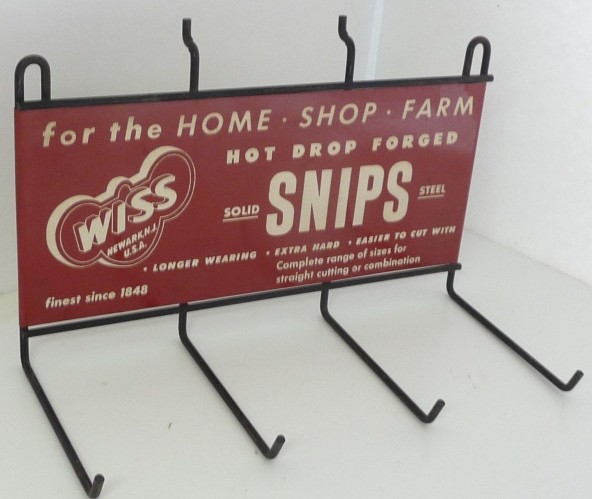 pegboard-snips-red-1
