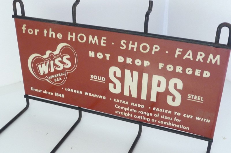 pegboard-snips-red-6
