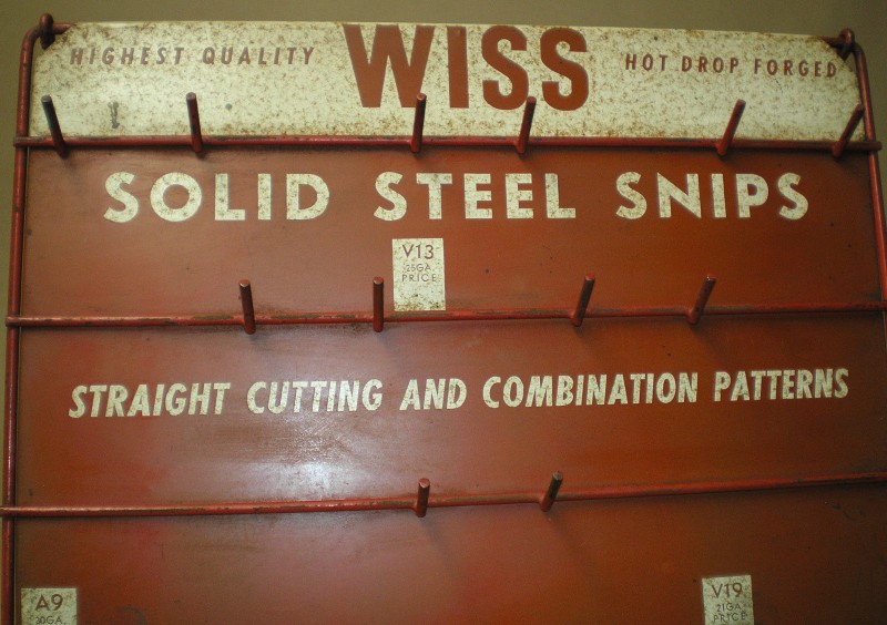 red-solid-steel-snips-02
