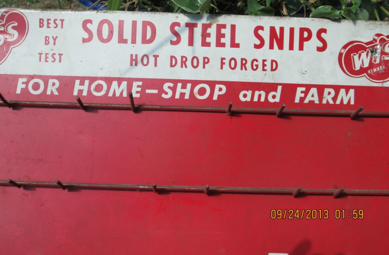 red-wall-snips-3