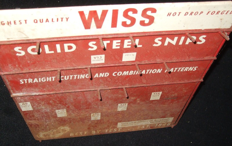 tin-snips-easel-2