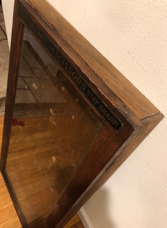 wall-case-17.5x33.5x3-05