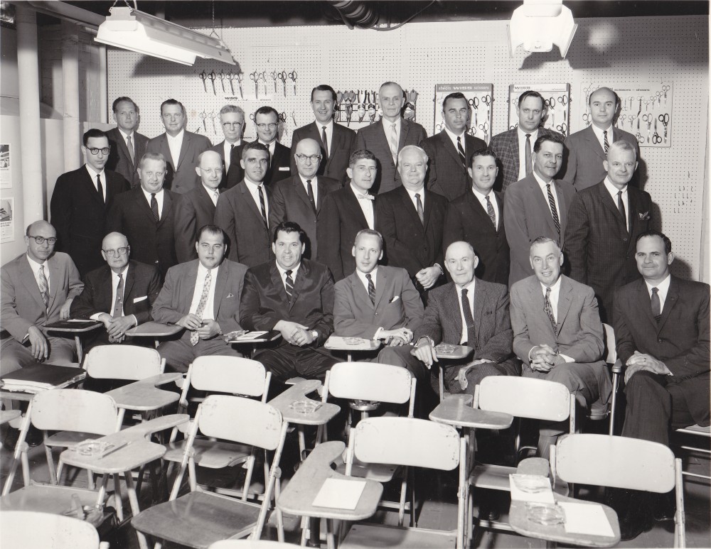 employee-group-1964