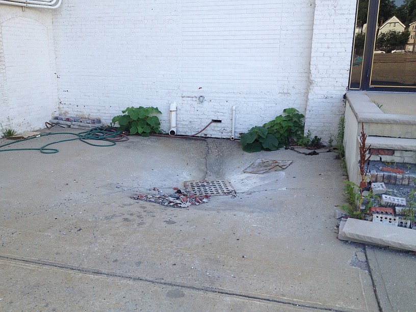 06-Exterior-2-Water-drainage