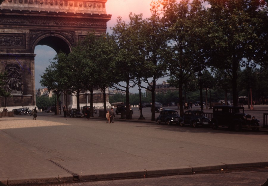 1 Arc de Triumph