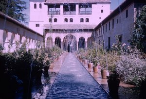 10 Court of the Water Channel Generalife Gardens