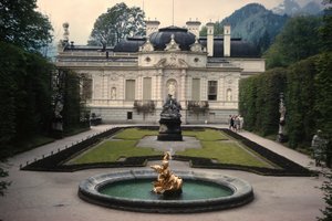 132 Linderhof Palace Eastern Parterre