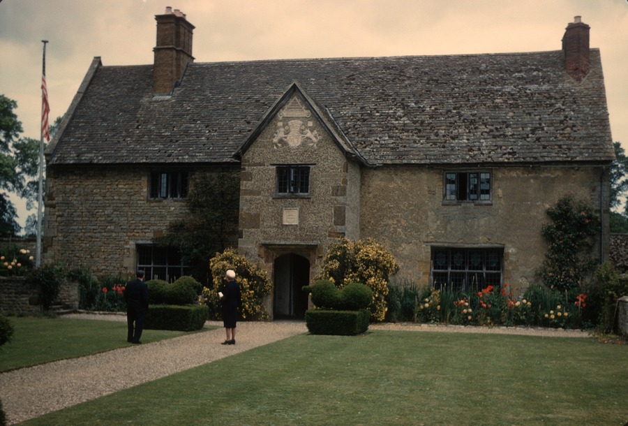 228 Sulgrave Manor Northamptonshire
