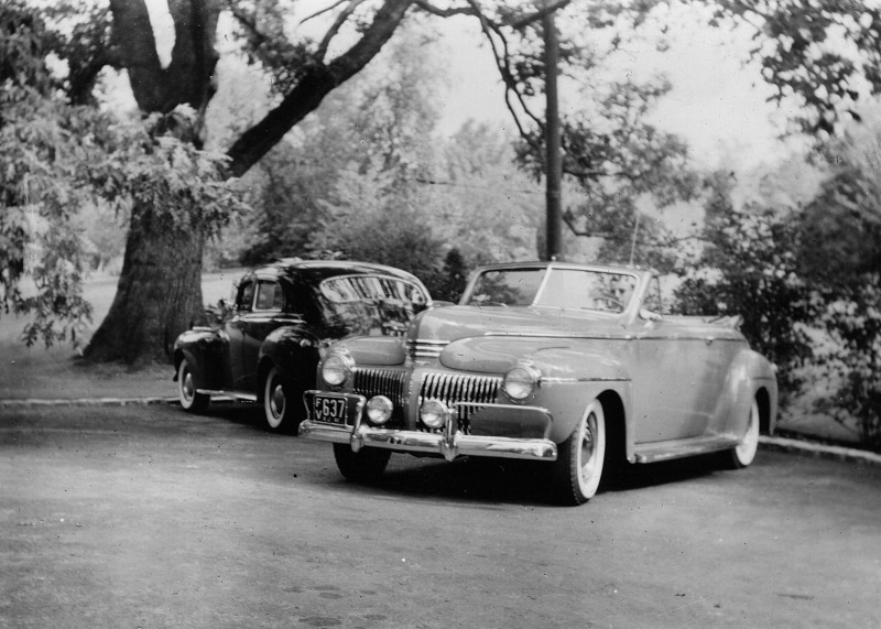 1941-DeSoto-in-1943-Oaklawn