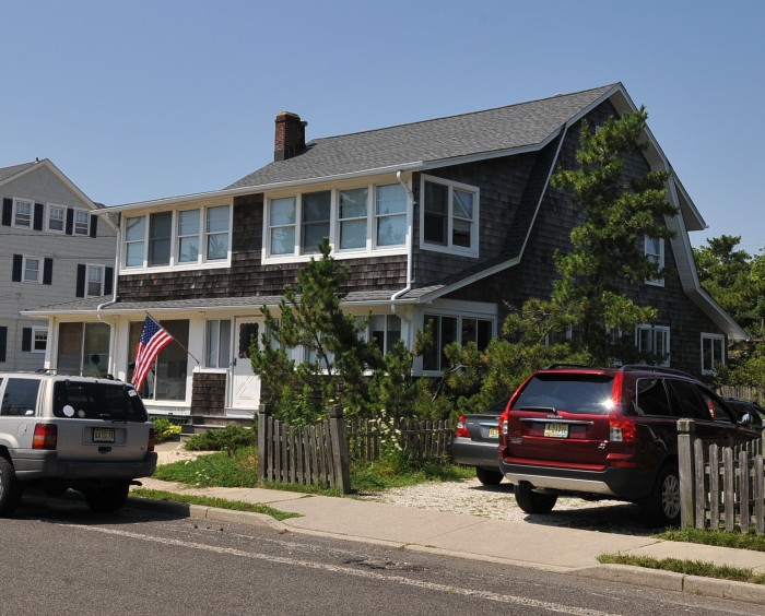 724-East-Ave-2009