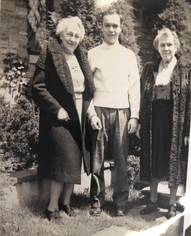 Etta + Fred + Lottie-March-1943