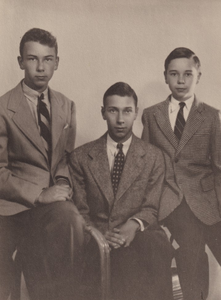 Ken+Norm+Fred-preppie