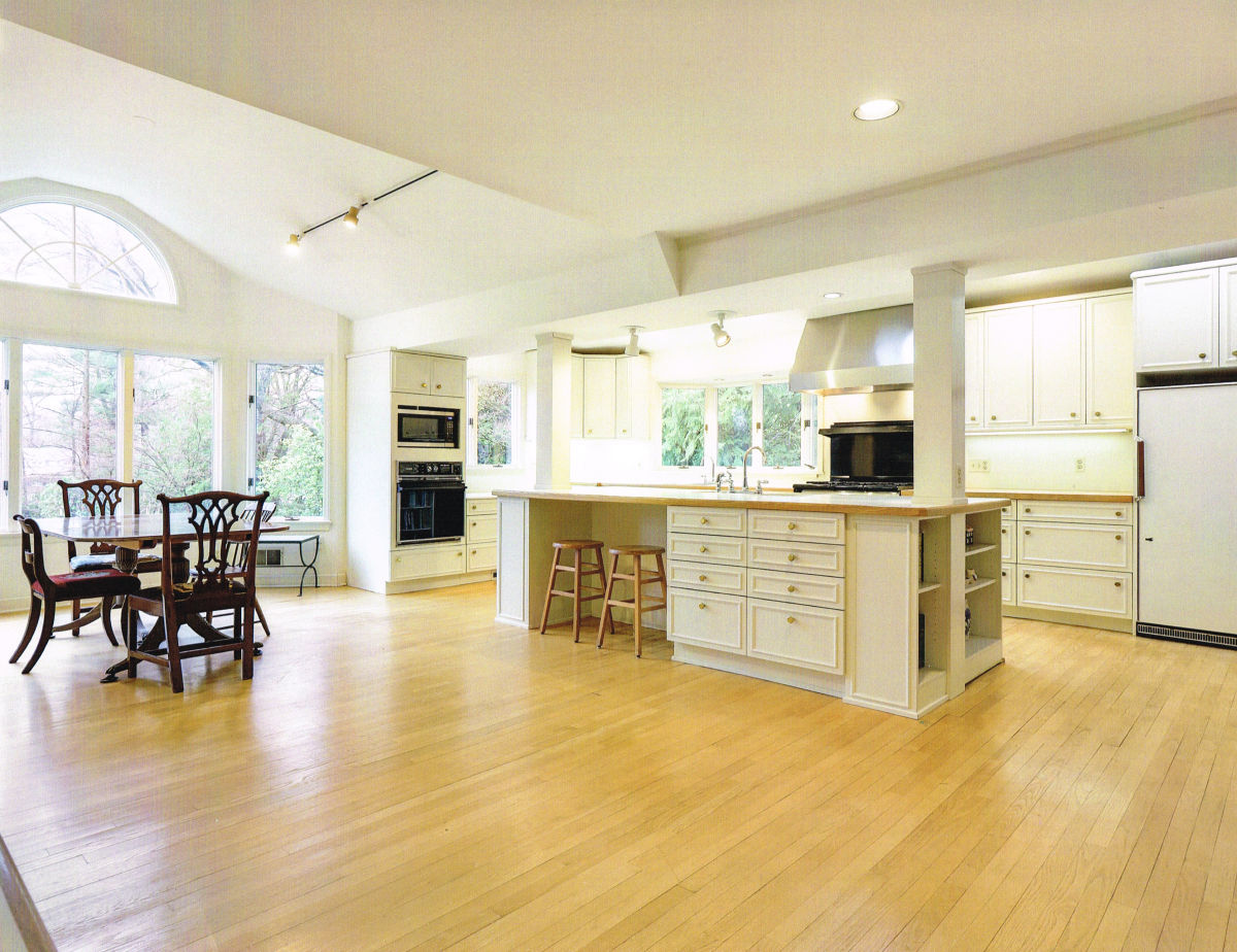 12 Chestnut Place: Selling Brochure: Page 2