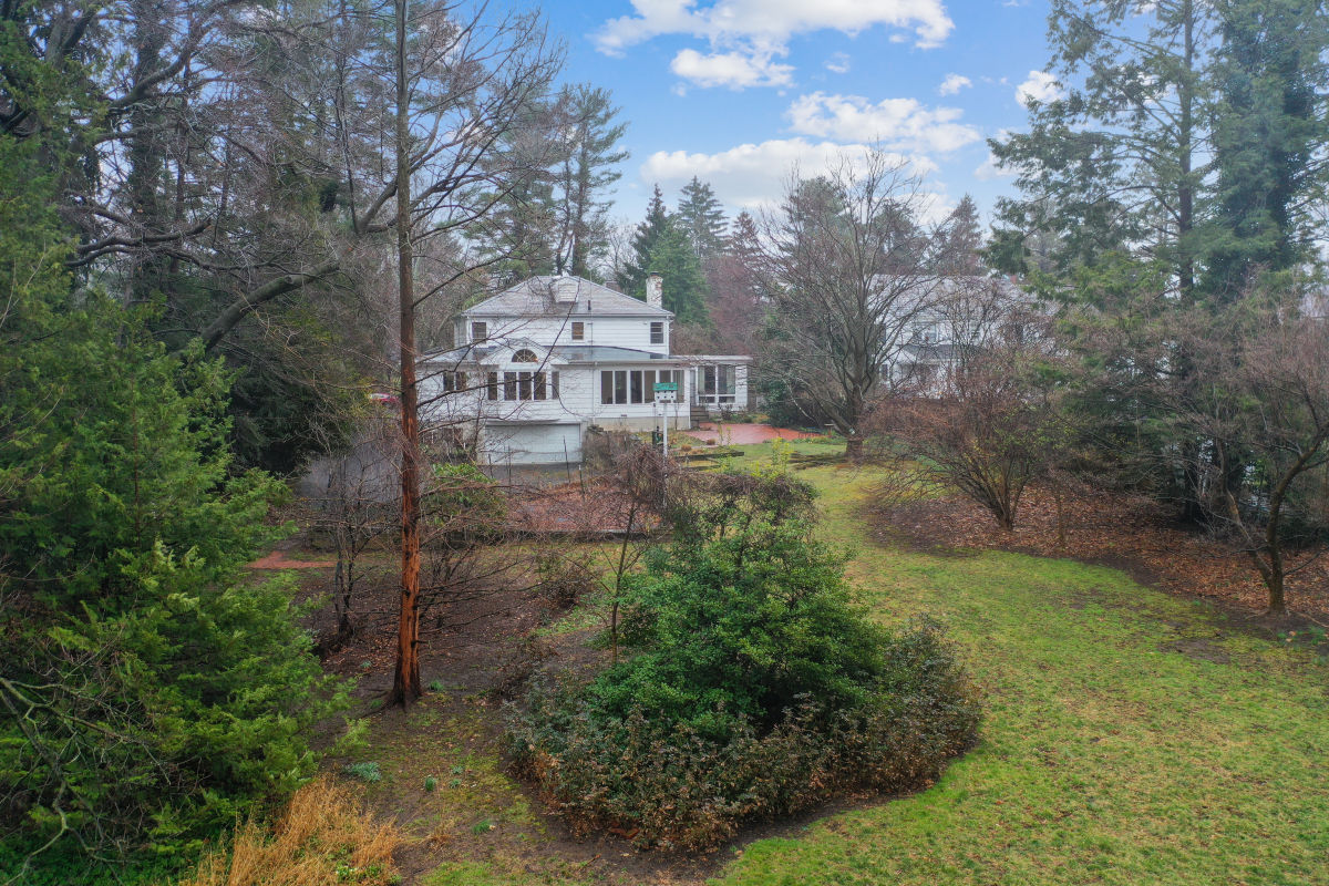 12 Chestnut Place: Selling Drone Photos: Photo 7 of 10