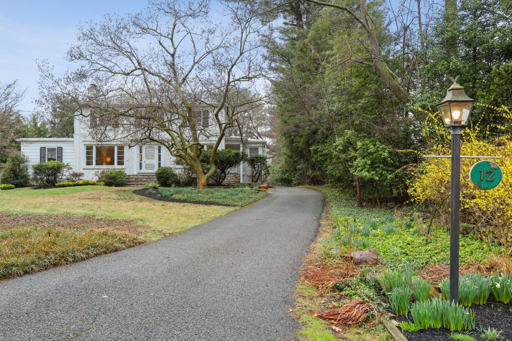 12 Chestnut Place: Selling Slide Show: Photo 2 of 40