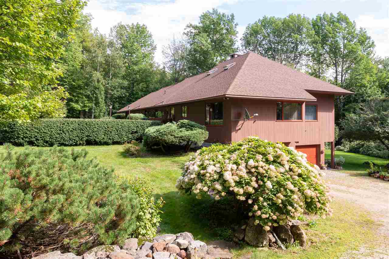 300 Maple Ridge Rd: 2019 Selling Photos: Photo 27 of 36