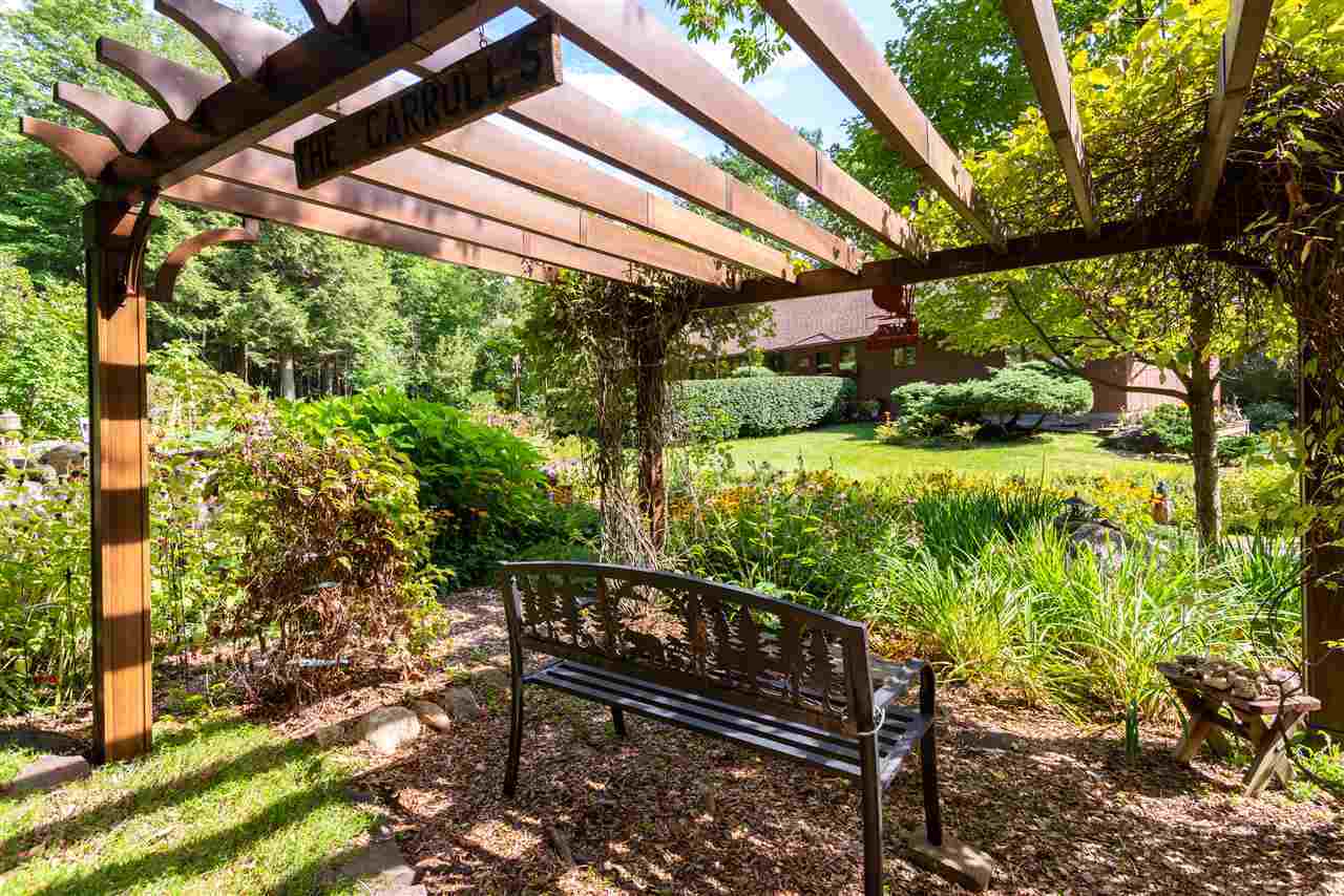 300 Maple Ridge Rd: 2019 Selling Photos: Photo 28 of 36