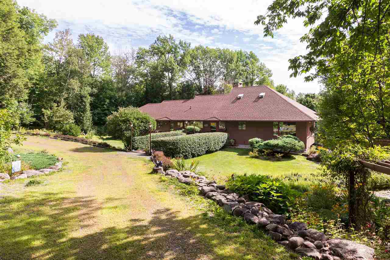 300 Maple Ridge Rd: 2019 Selling Photos: Photo 29 of 36