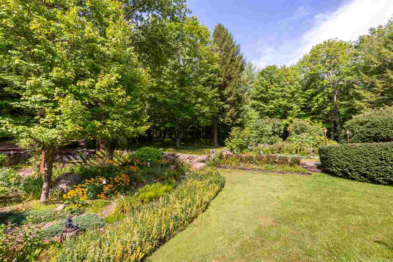 300 Maple Ridge Rd: 2019 Selling Photos: Photo 31 of 36