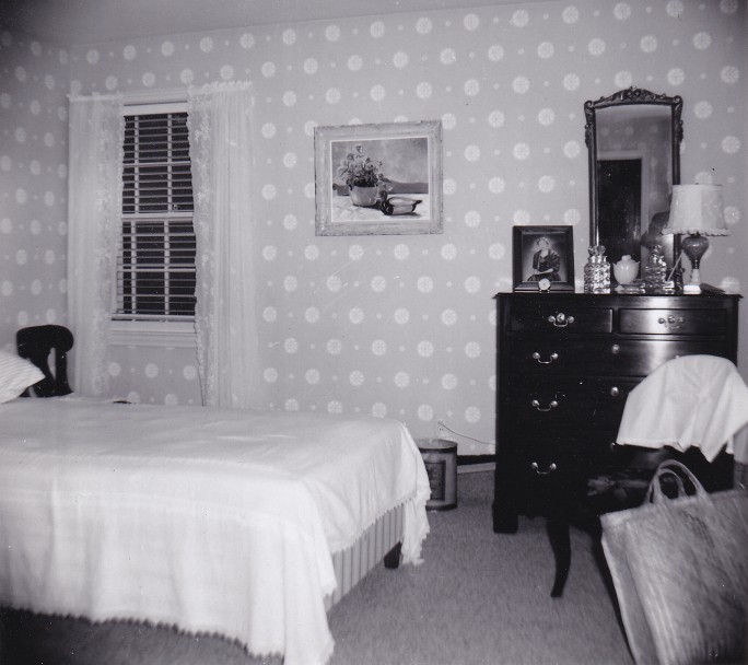 38Ken-14-Cot-Bedroom