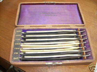 Seven Day Razor Set 4