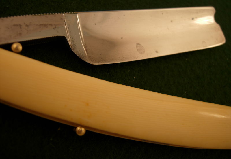 Style 2L White Oval Silver Tipped 7