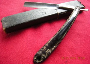 Style-B-Black-Bead-Handle+box thumbnail