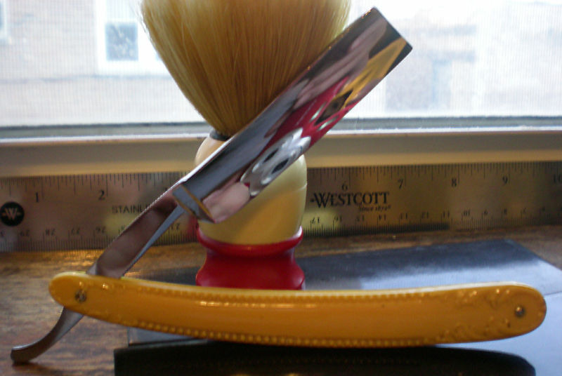 Sure Comfort White Bead Handle 1907 2