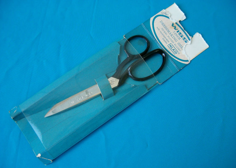 27 with blue box 01