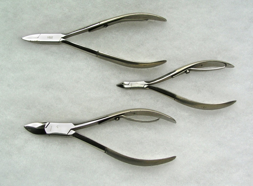 3 nail nippers