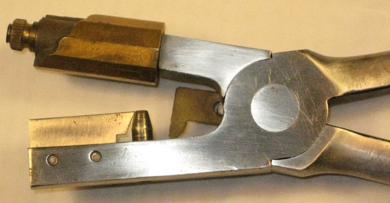 leather buttonhole cutter 05